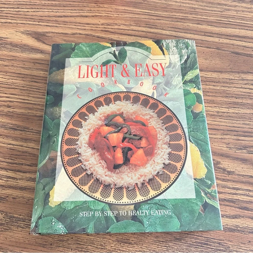 Light & Easy Step by Step to Healthy Eating ‘92 Hardcover Cookbook EUC GreatGift